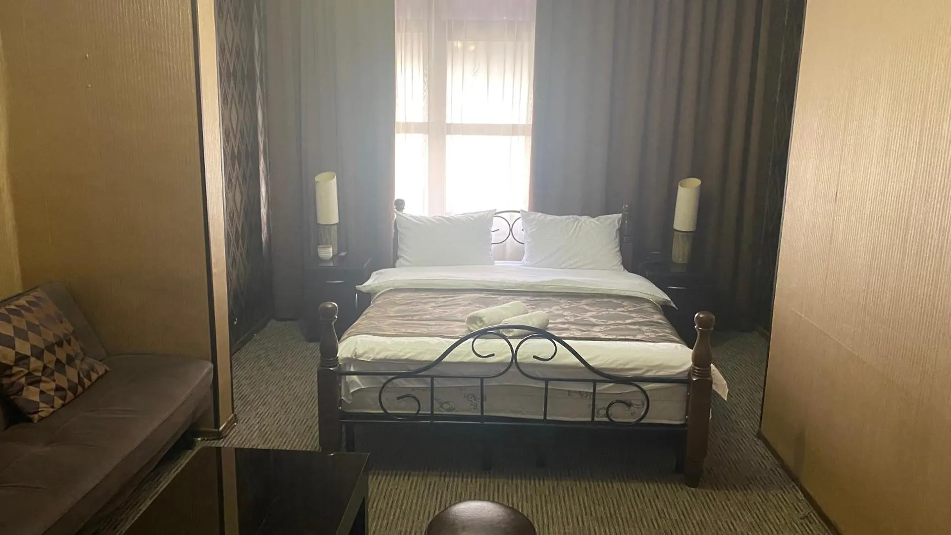 Hotel Old Rustaveli ティビリシ