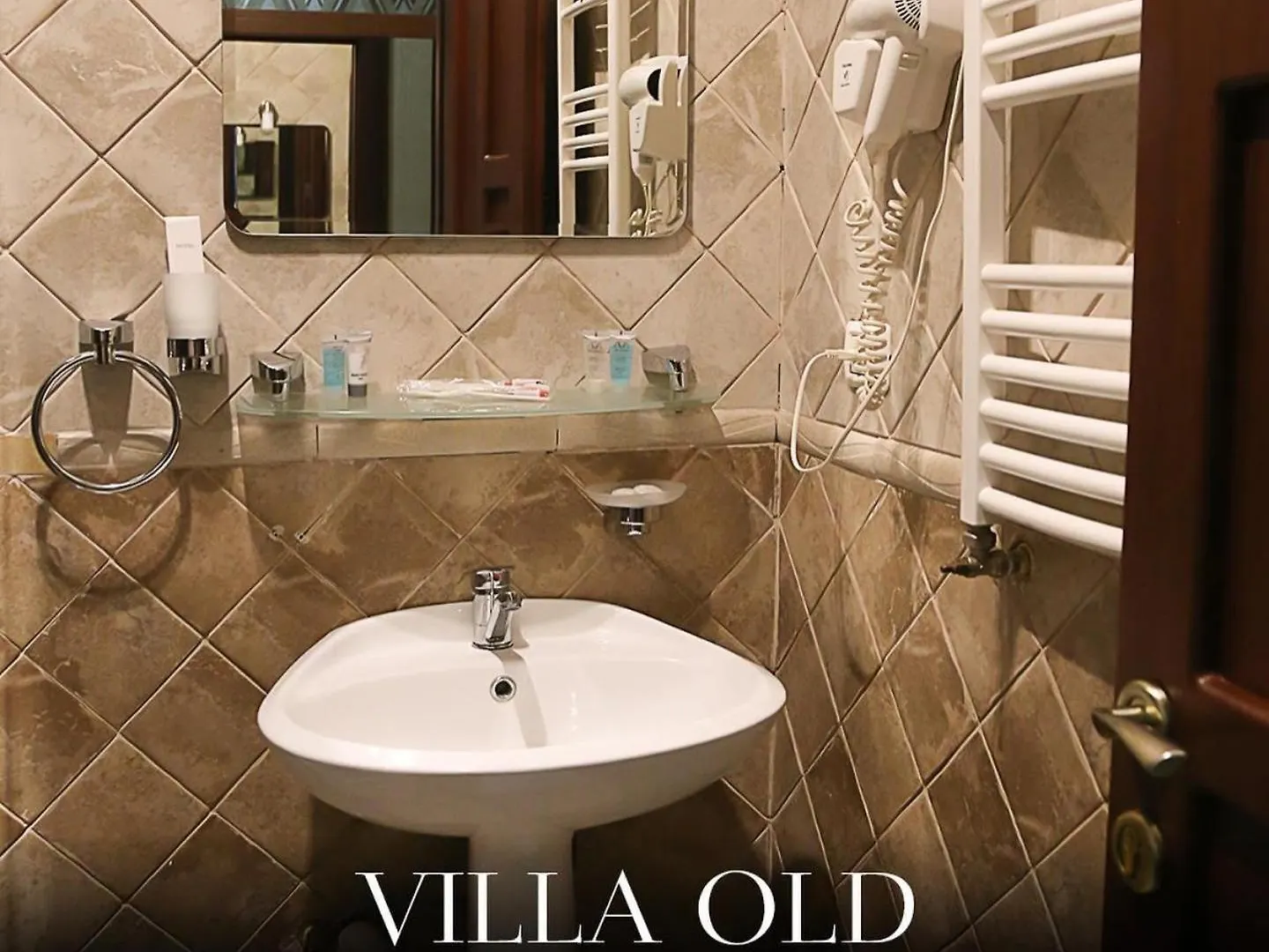Hotel Old Rustaveli ティビリシ 4*,  グルジア